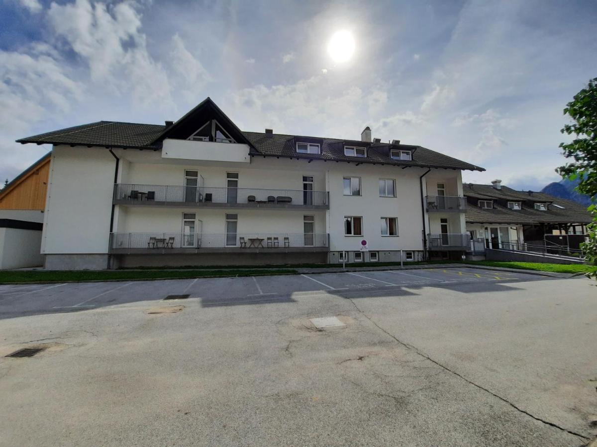 Apartments Trio Краньска Гора Экстерьер фото