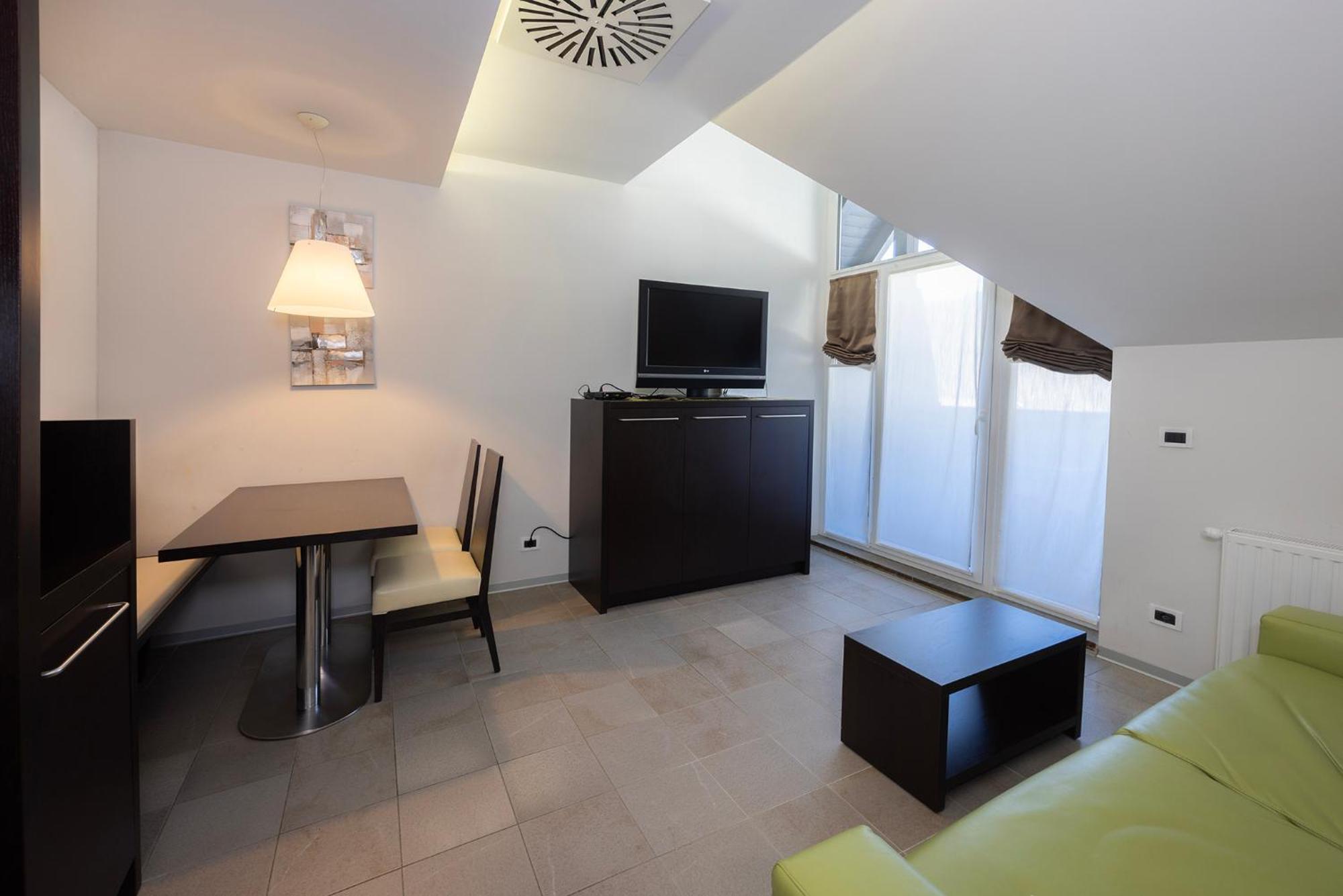 Apartments Trio Краньска Гора Экстерьер фото